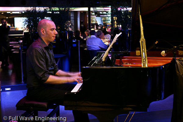 gal/Live Music/1DSII 005 058.jpg